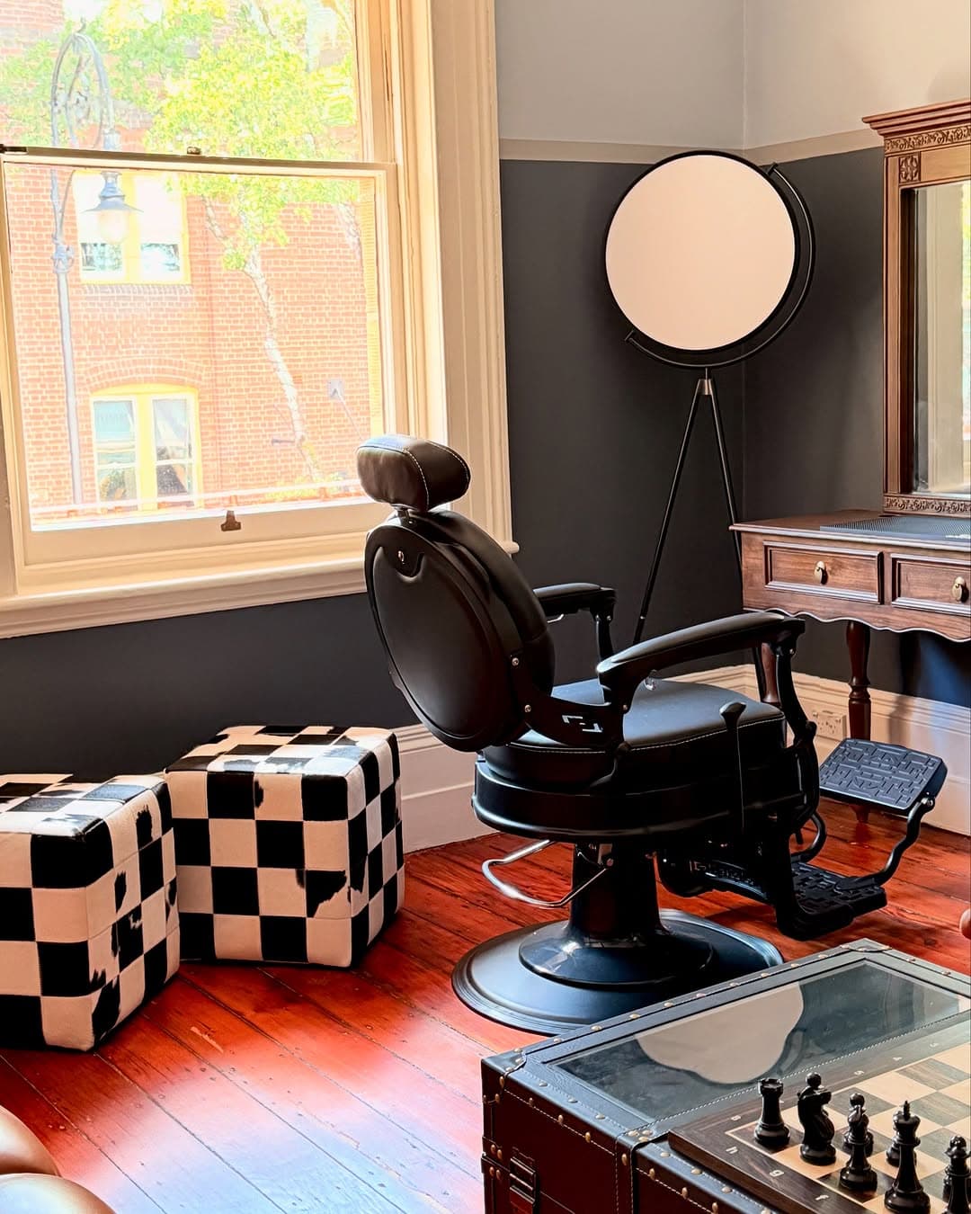 UPTOWN Barbers: The Best Barbershop in The Rocks, Sydney